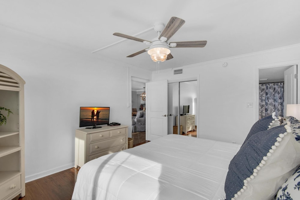 Beach House 502d