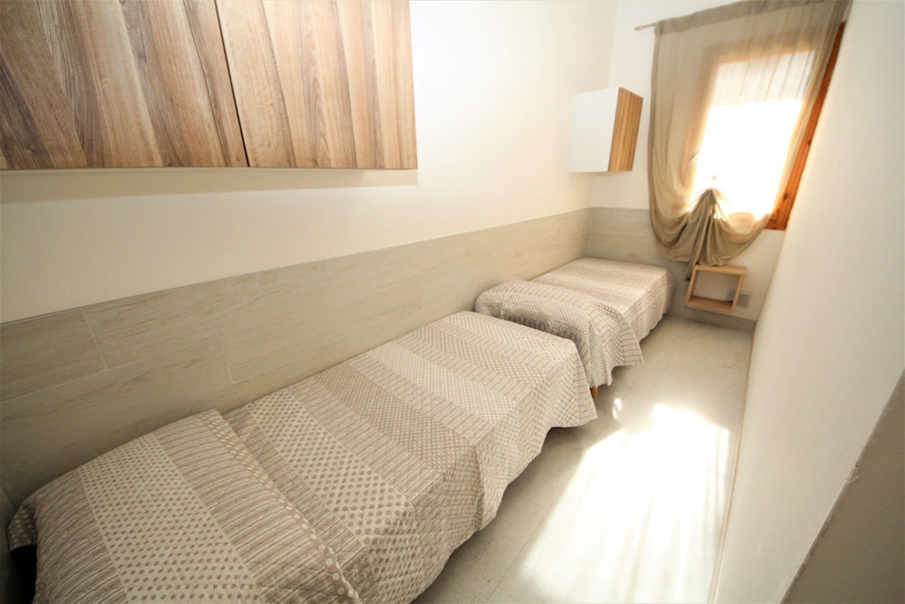 Modern 2 Bedroom Apartment Near Rosolina Beach