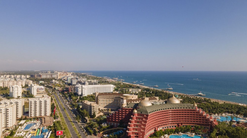 Pleasant Apartment With Balcony in Aksu