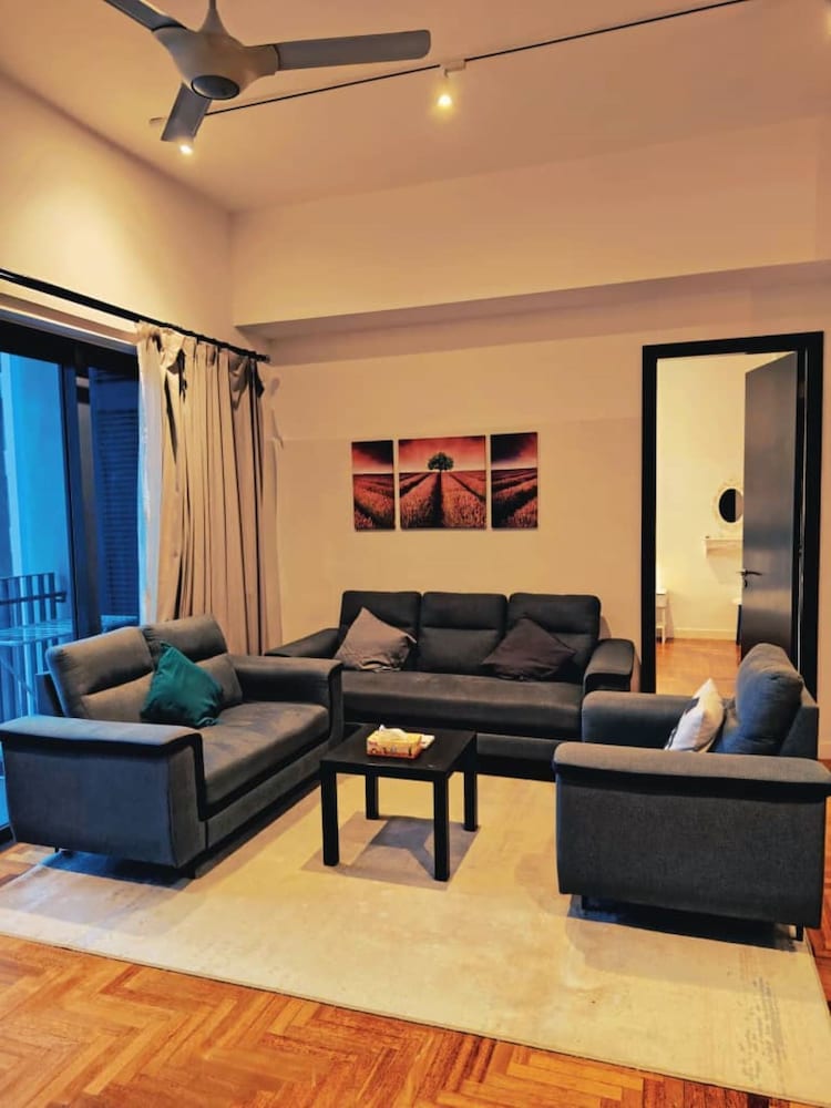 The Mews KLCC By Service Apartment