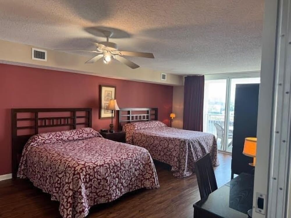Yacht Club 2-505 3 Bedroom Condo