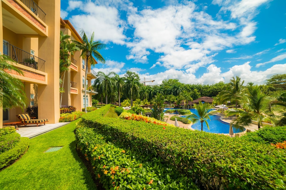 Bella Vista 4E - 3 bdr 3 1 2 Family view 5