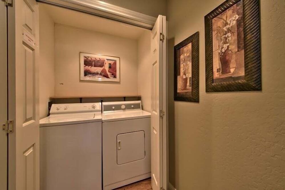 1673 Venice Drive 4 Bedroom Home