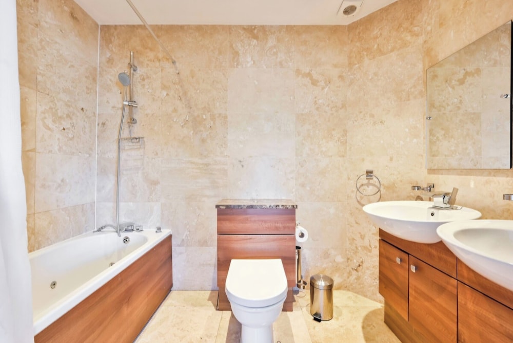 Luxury 3-bed Kensington Apartment - Sleeps 6