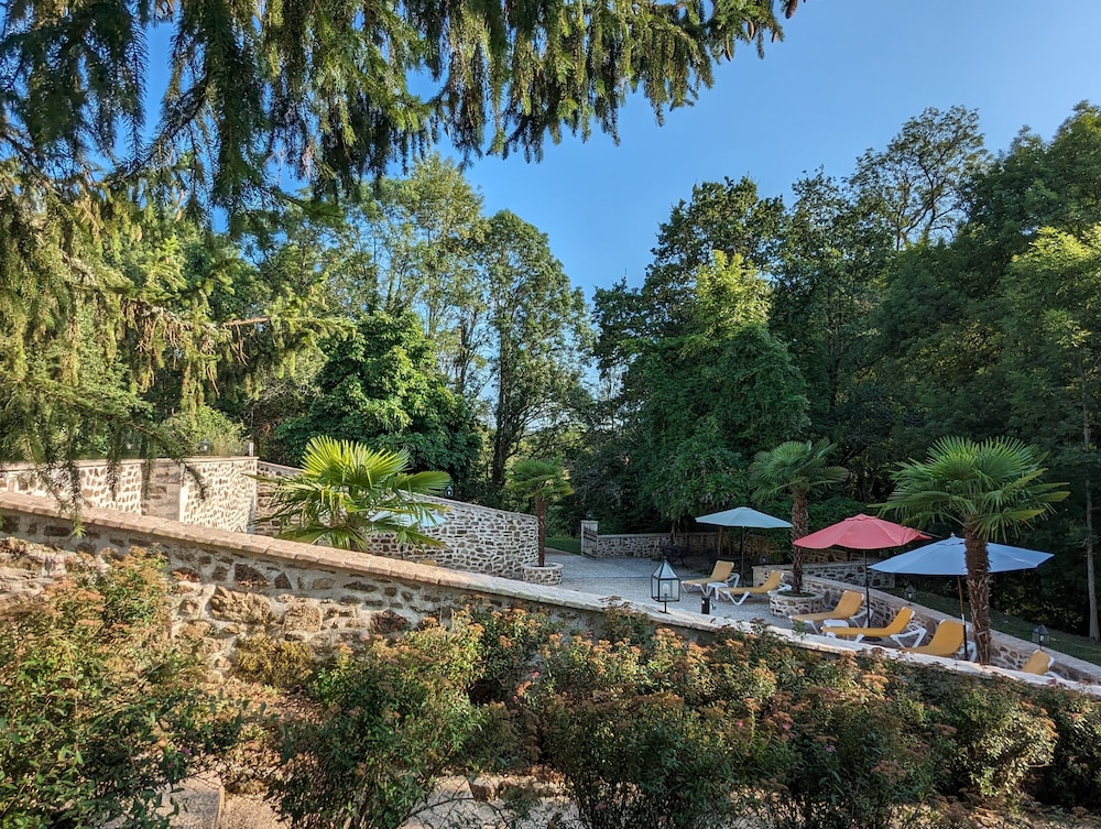 Domaine de Brise Bois - Chambres & Gîtes