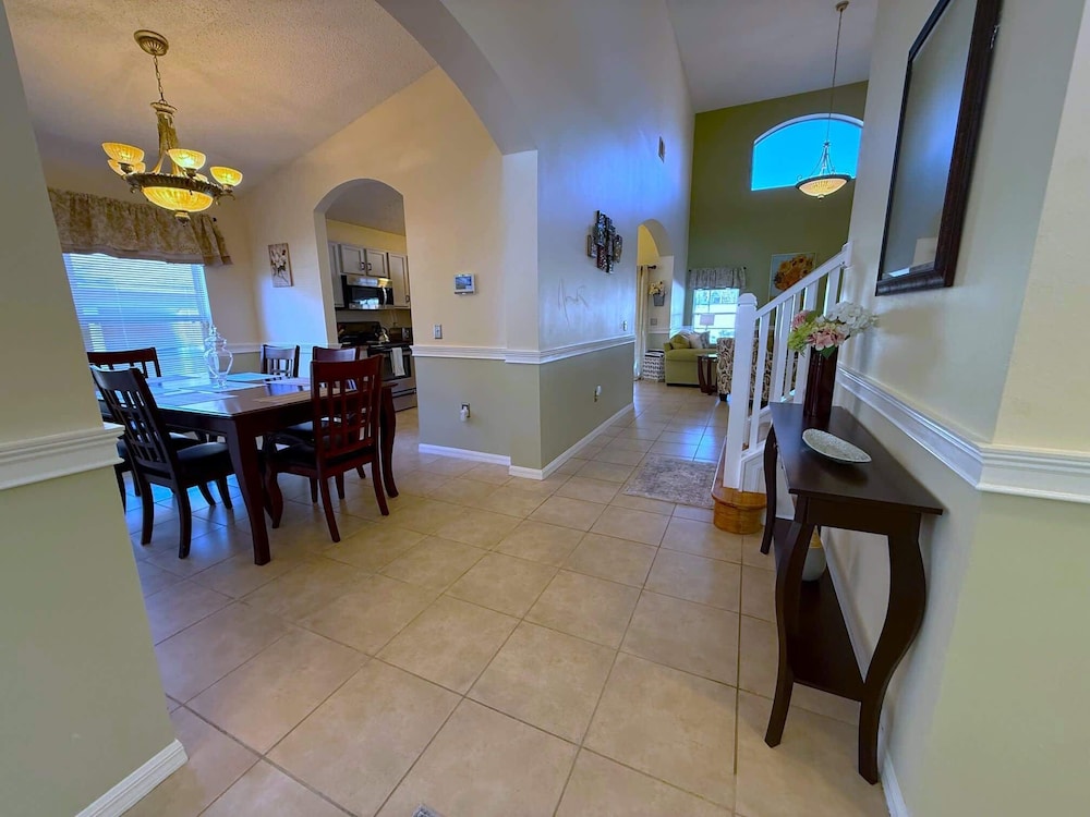 Spacious 5-bedroom Pool Villa in Southern Dunes