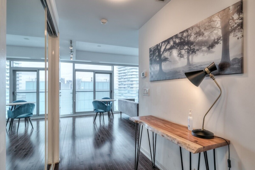 The Harbour Suites & Towers Financial District