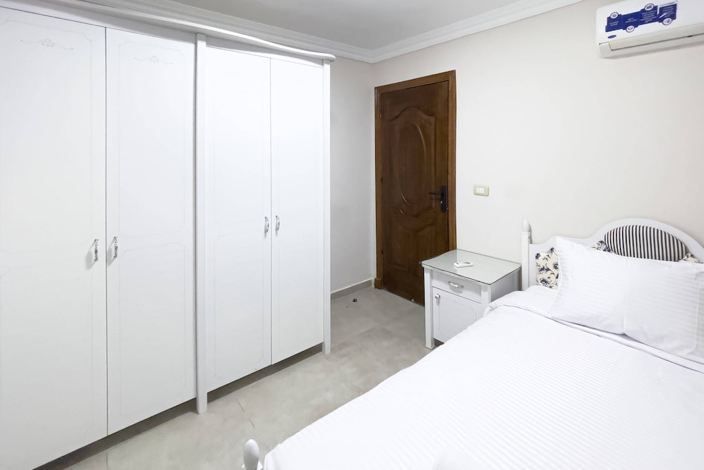 Xuru Stays I Elegant & Modern 3 BDR Apt. @ Heliopolis
