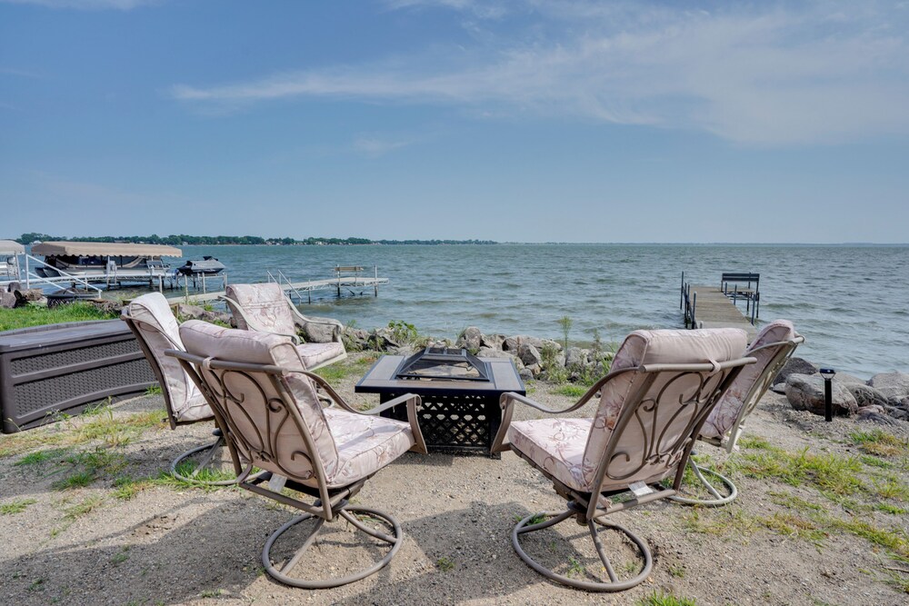 Lakefront Vacation Rental With Fire Pit  Dock! - Property Image 6