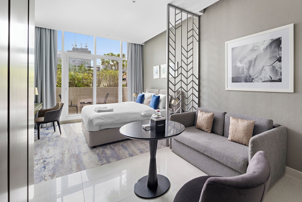Silkhaus Damac Prive Tower