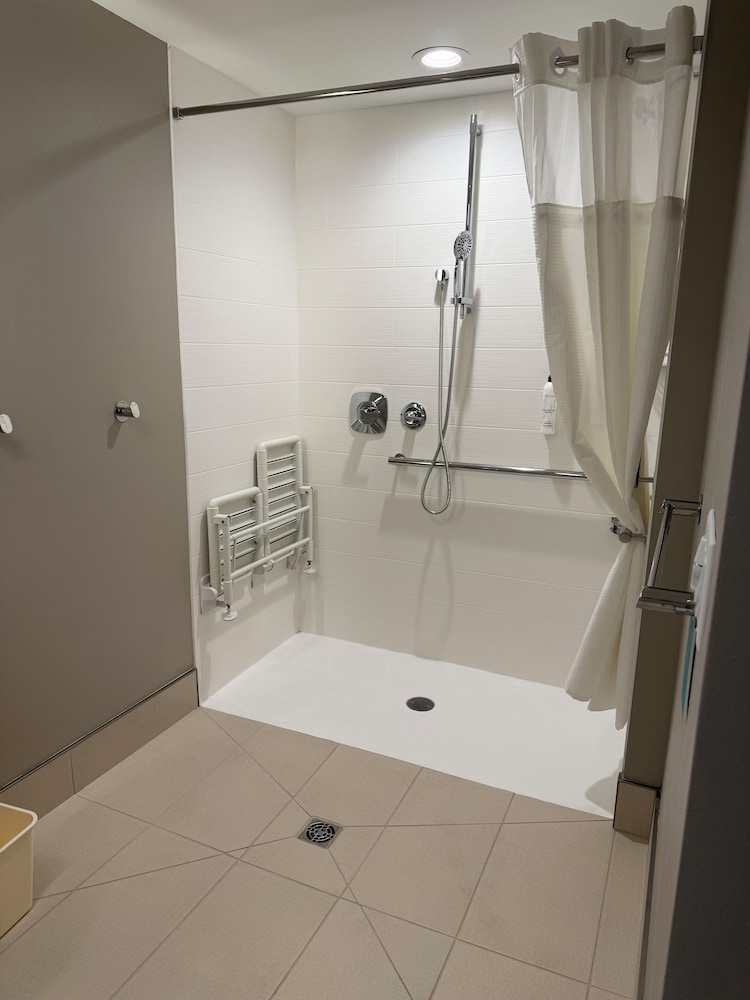 Springhill Suites By Marriott Fargo