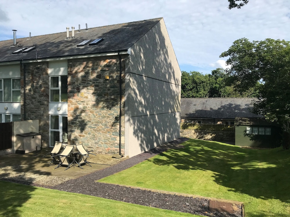 Barn End, 9 Stad Clynnog