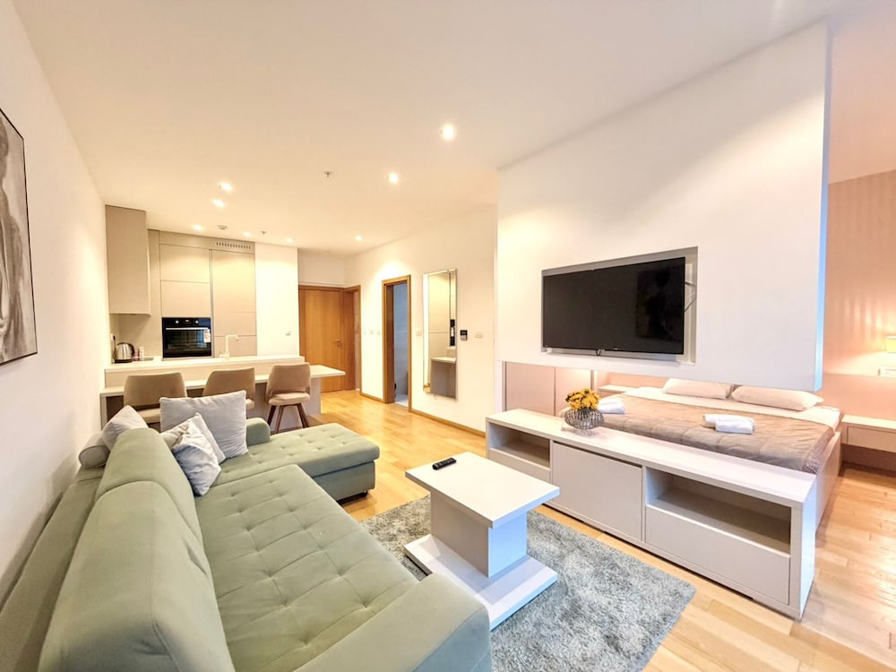 Aurelio Central Residences