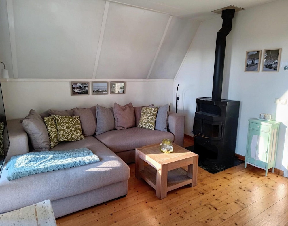 Cozy Holiday Home in Sint Maartenszee