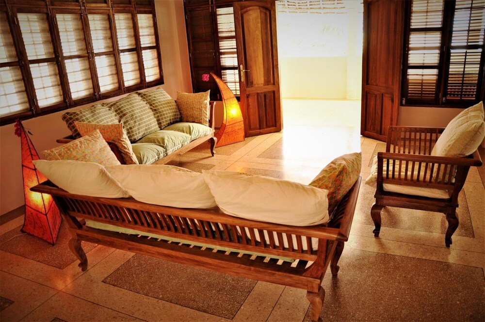 Alibi's Well Villa