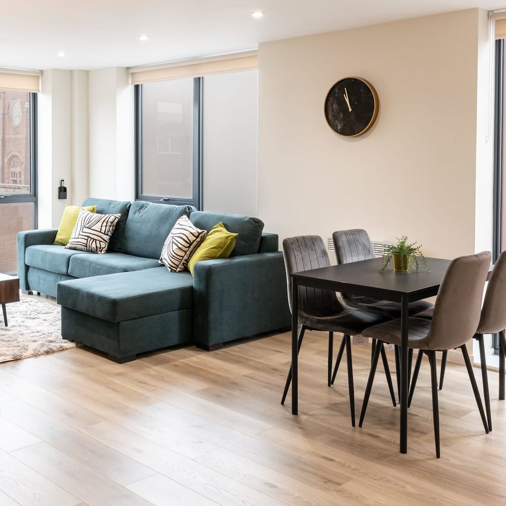 Host Stay Richmond Place 106 view 5