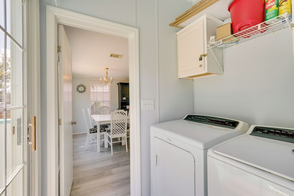 2 Blocks to Beach! Family-friendly Home in PCB