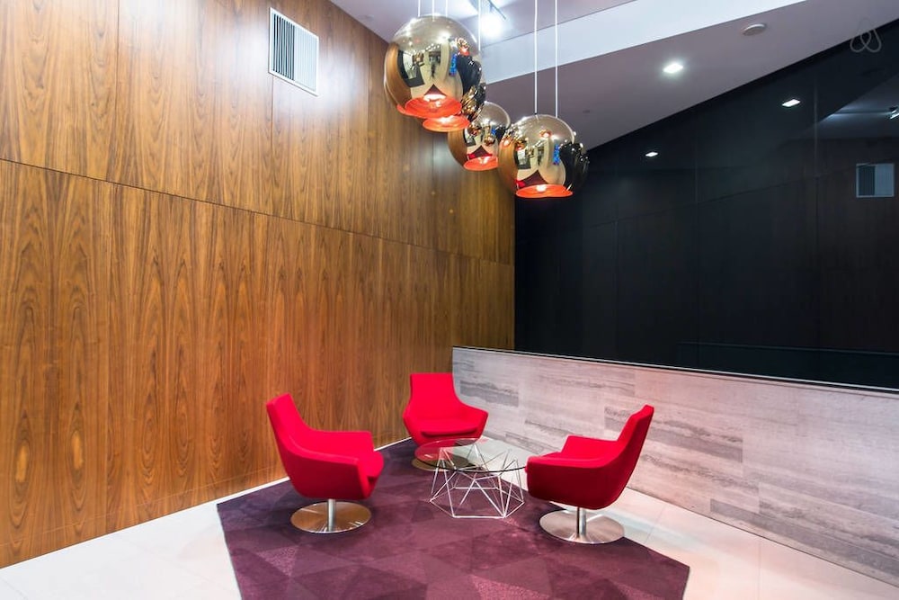 Comfy Lakeside Home by Skydome - Image 2