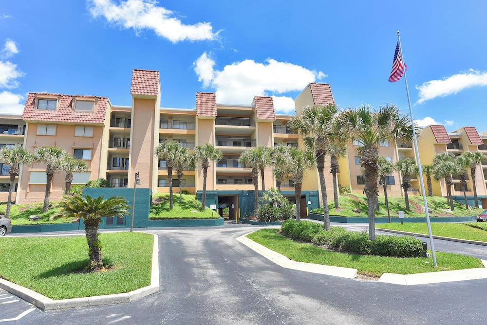 Hotel Windjammer - Image 1