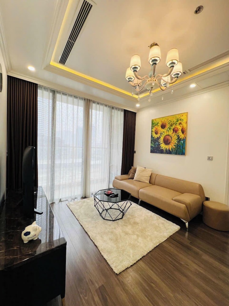 Daniel Homes - Vinhomes SkyLake Luxury