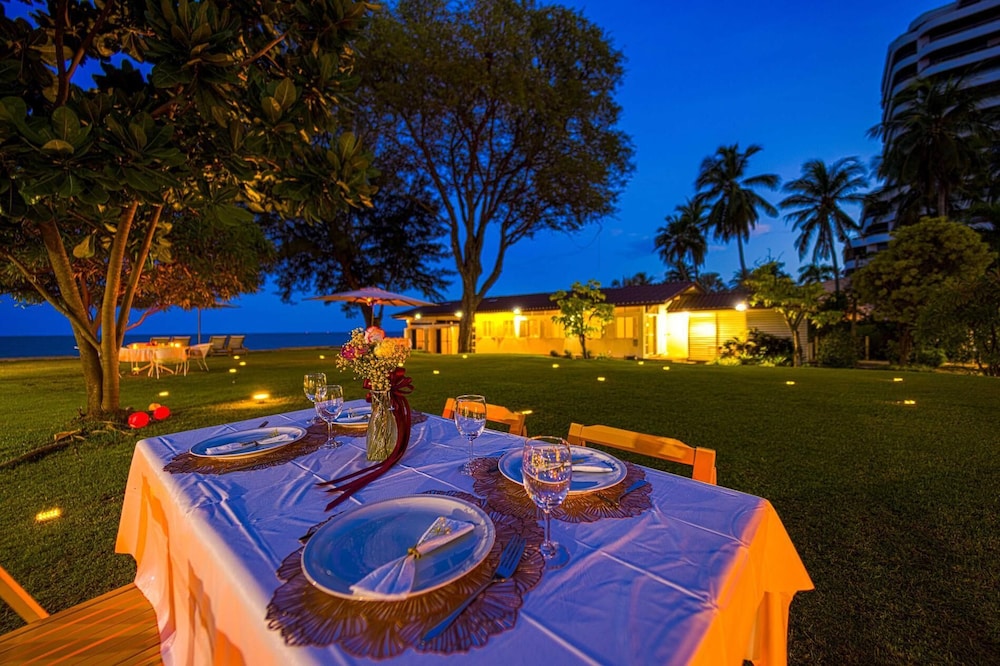 Oceanfront 6 Bedroom Twin Villas OV6