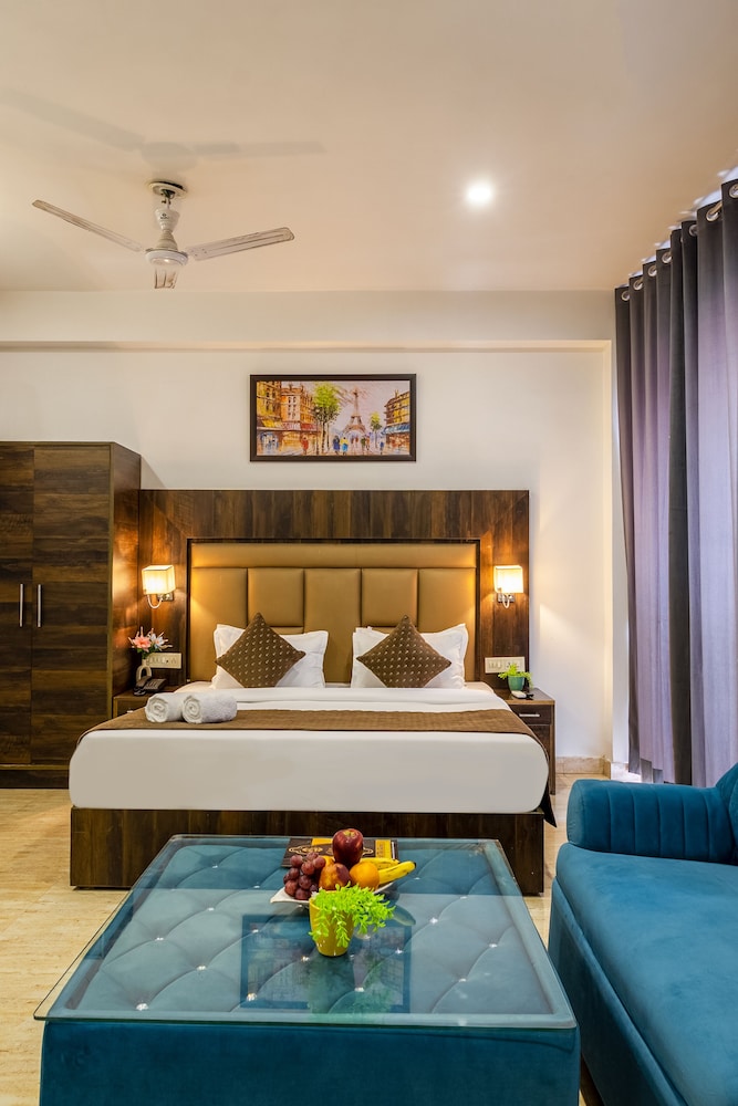 Hotel The Kiara - Complimentary Oneway Airport Transfer