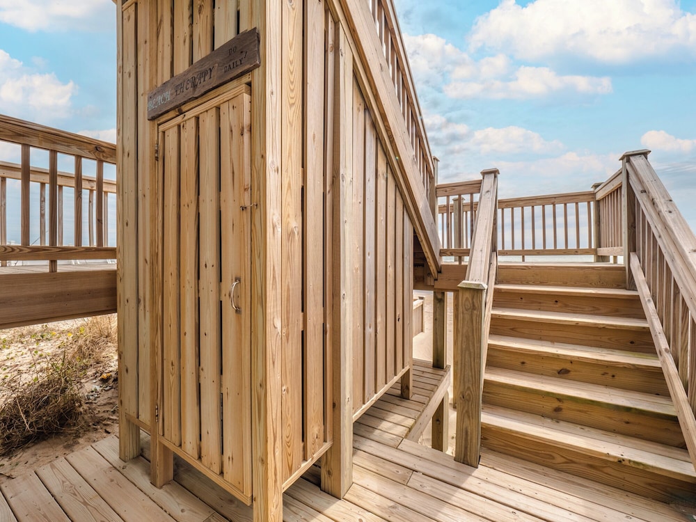 Bel Sole (Beautiful Sun) by Topsail Realty