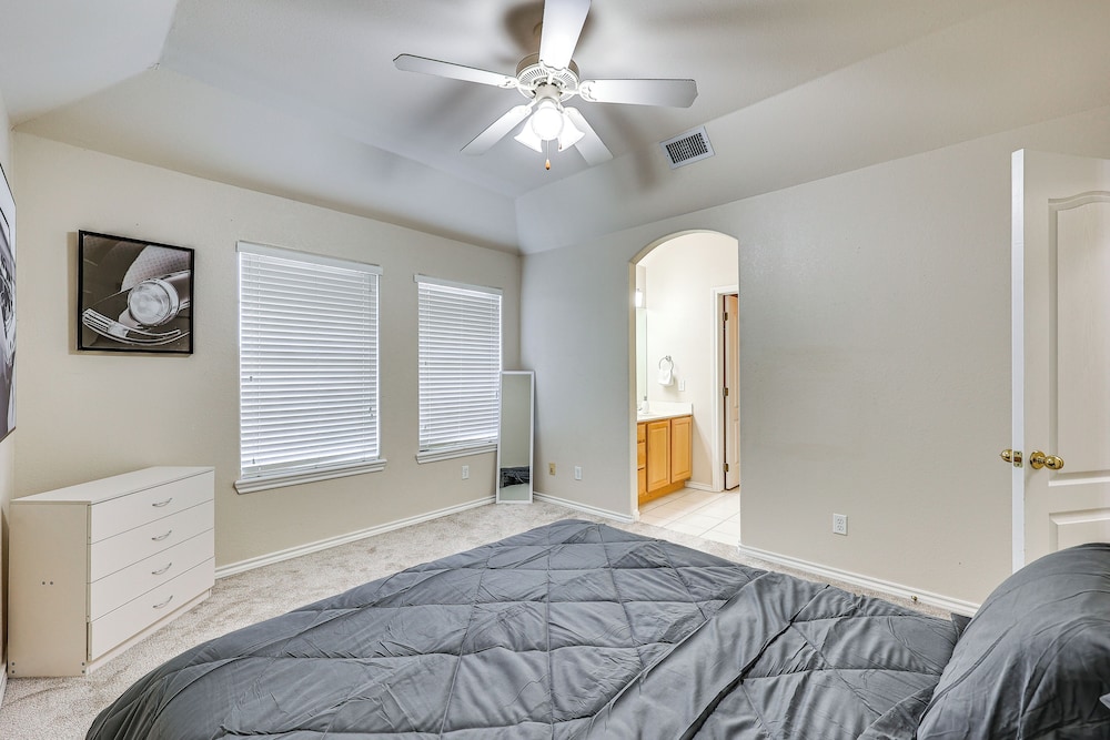 Private Theater & Pool: Spacious Mission Home