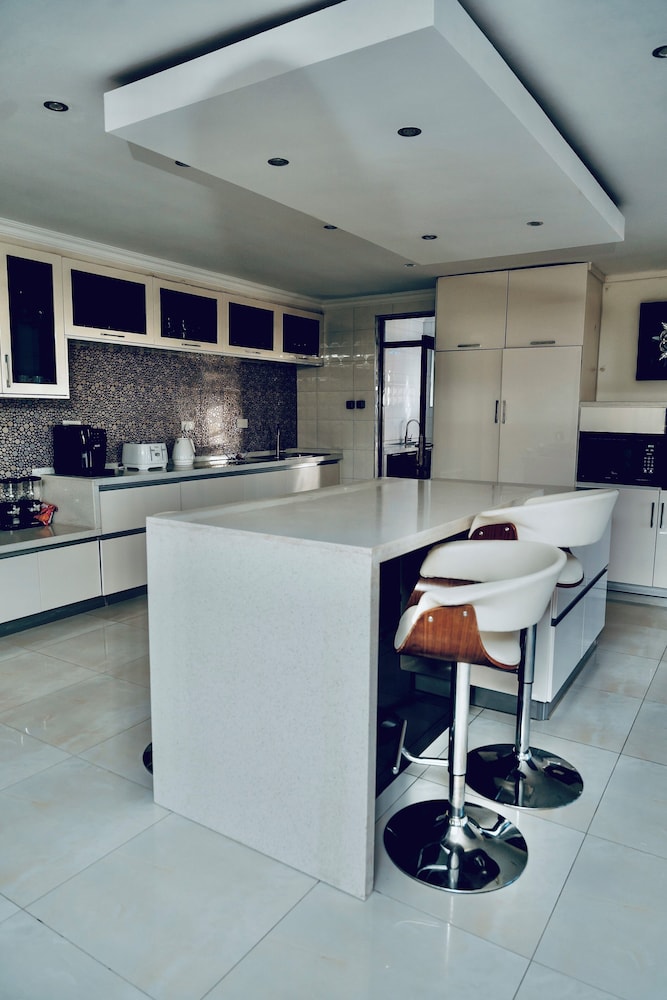 Escapade Lux Guesthouse