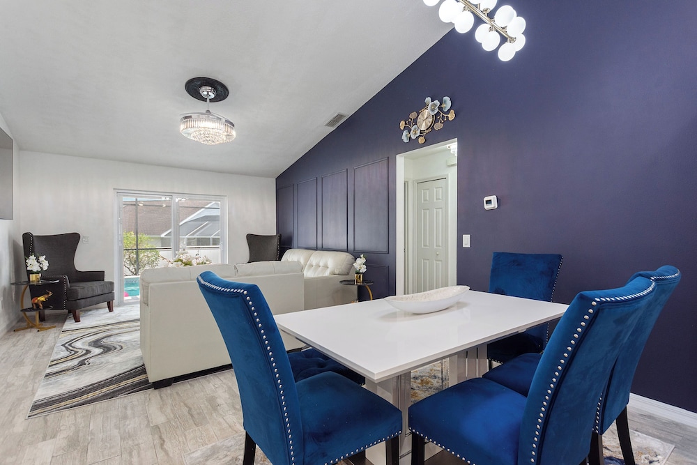 Breathe Easy at Solterra Resort by Shine Villas 706