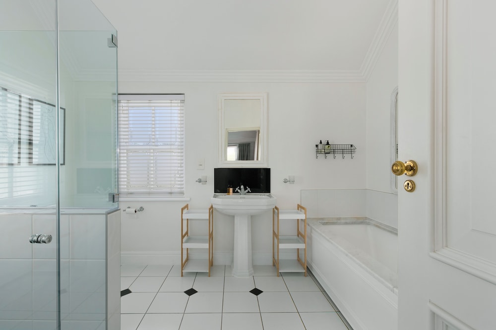 Winelands Golf Lodges at De Zalze