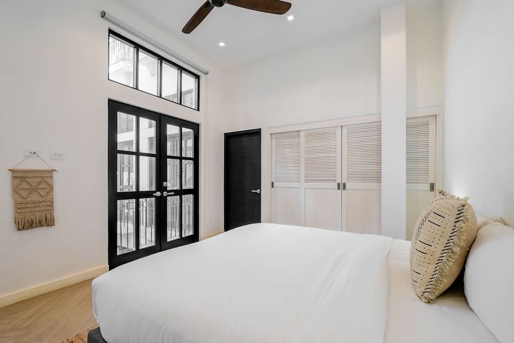 w Contemporary 1BR in Plaza Catedral