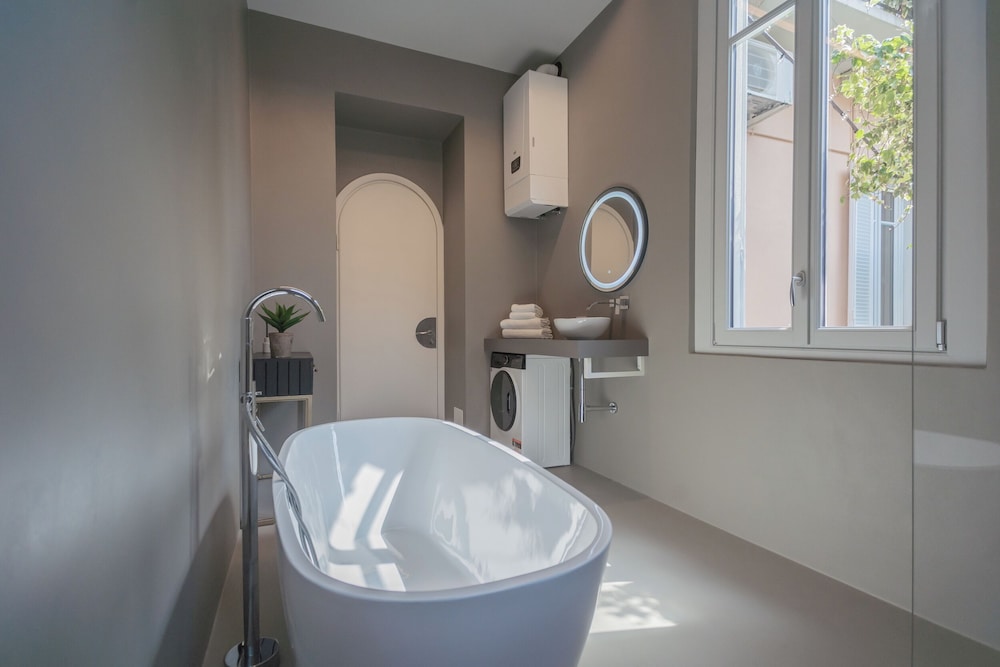 Como Liberty Suites - Gatsby by Rent all Como