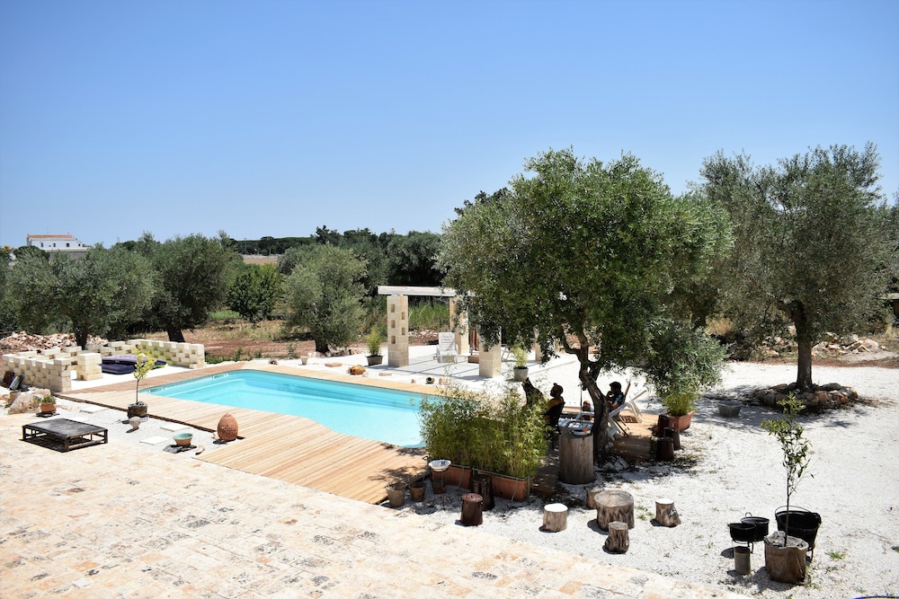 Paradise Trulli