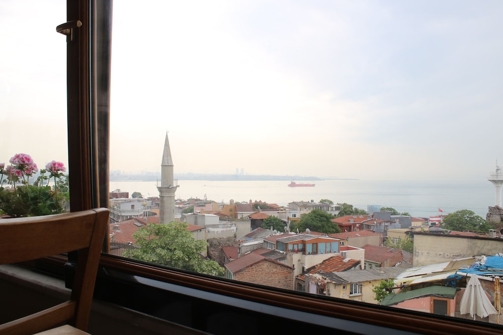 Emine Sultan Otel - Image 12