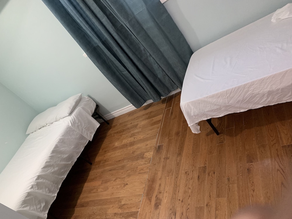 Dundas Guest House - Image 2