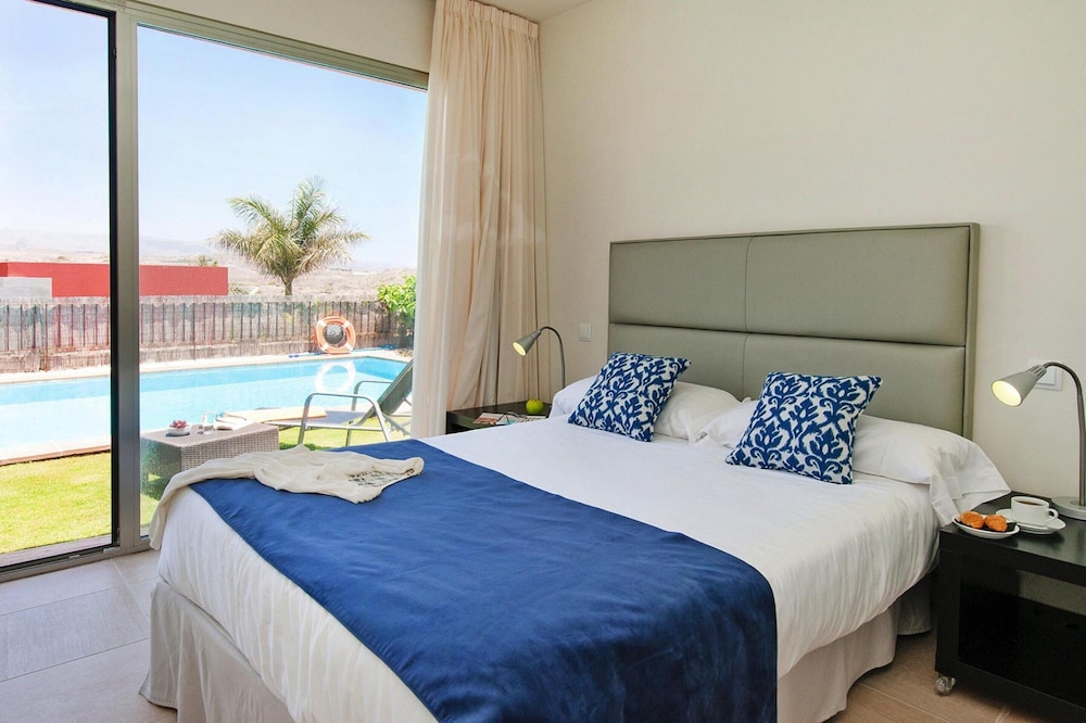 Holiday Home in Maspalomas With Private Pool