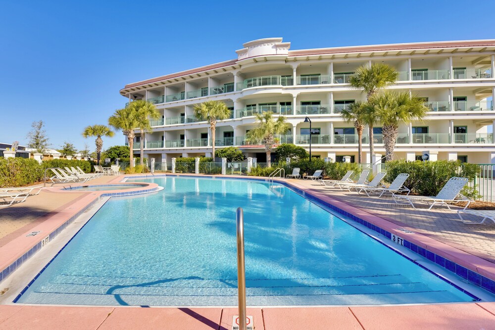 Walkable Condo w/ View Btwn Rosemary & Alys Beach!