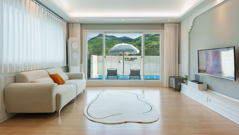 Boeun Pension at 77 Igashinjeong-gil