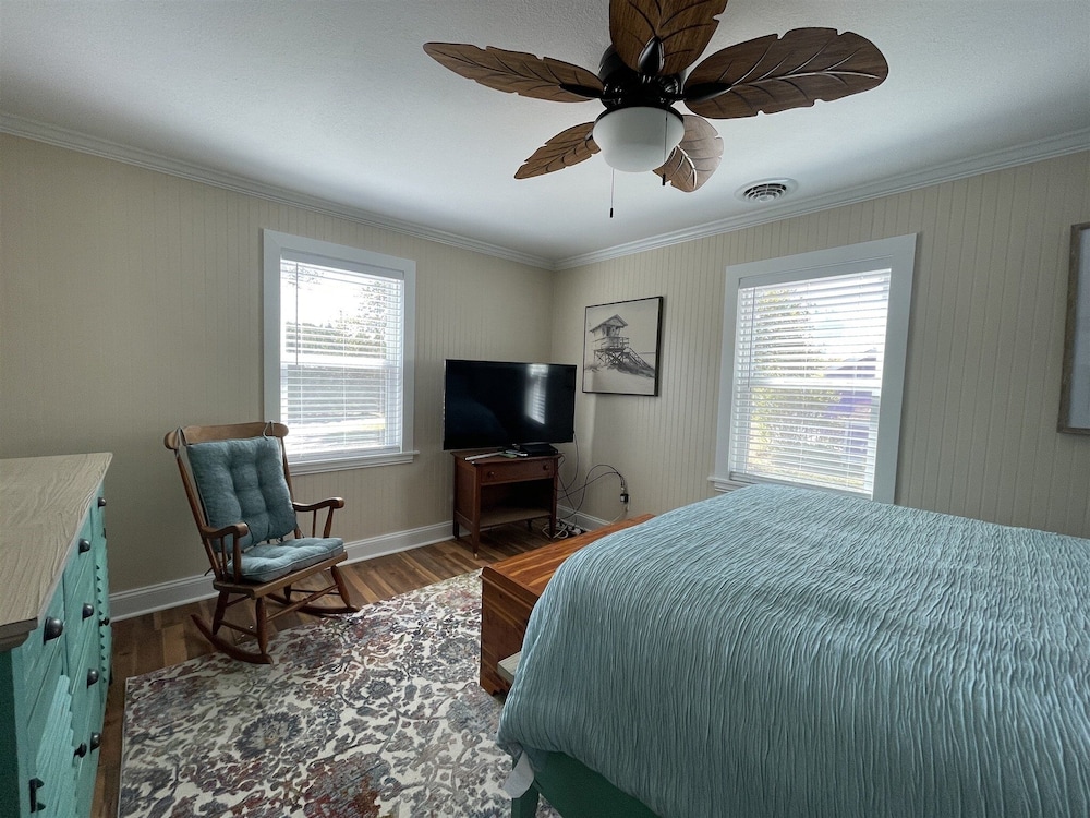 Gracie's Place 2 Bedroom Cottage