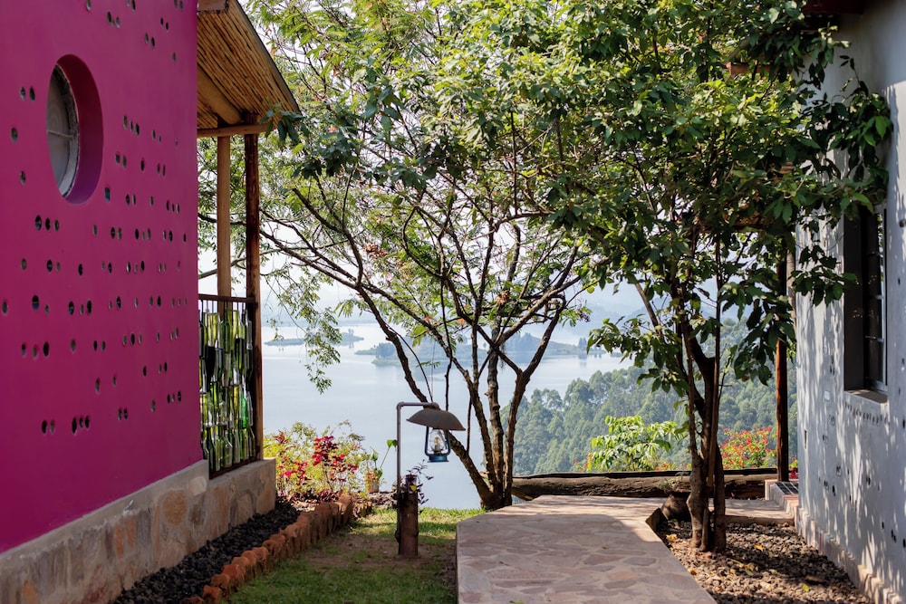 Chameleon Hill Forest Lodge