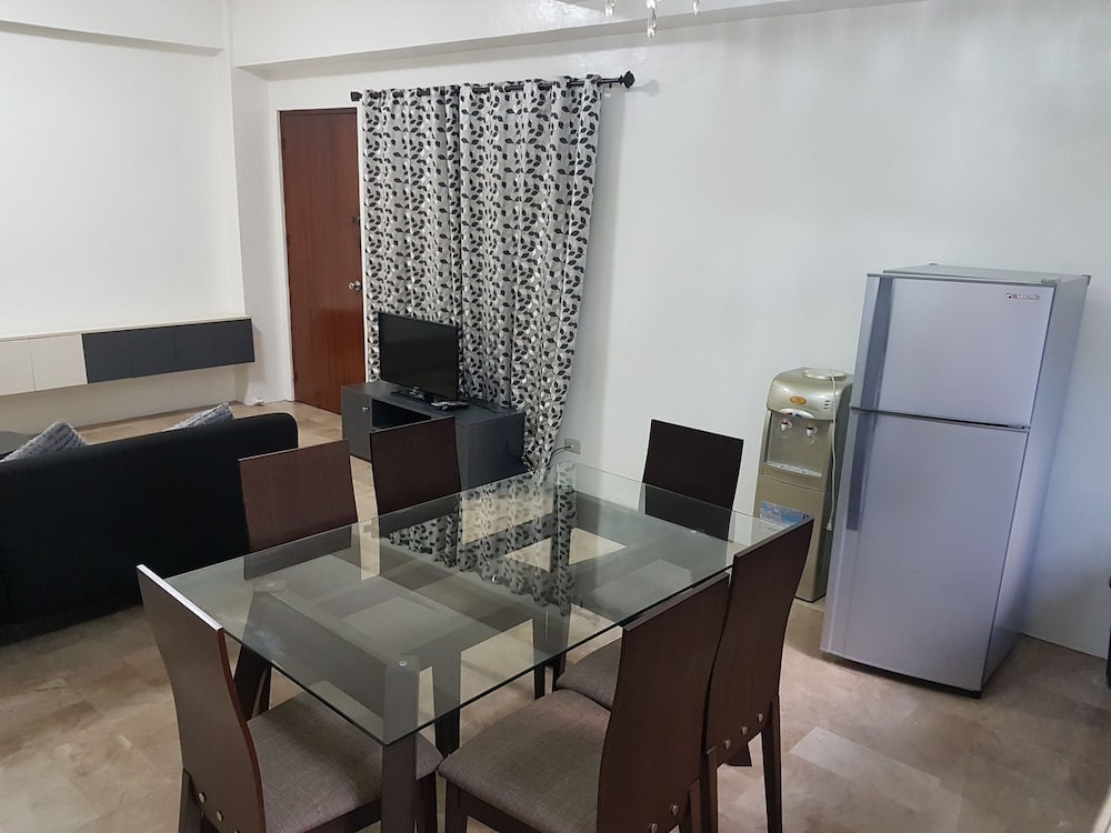 TSC Suites by Eastland Residences