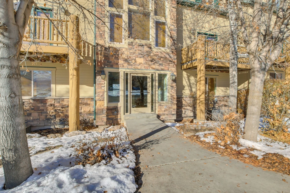 Mtn-view Gem Near Skiing & Golf in Eden!