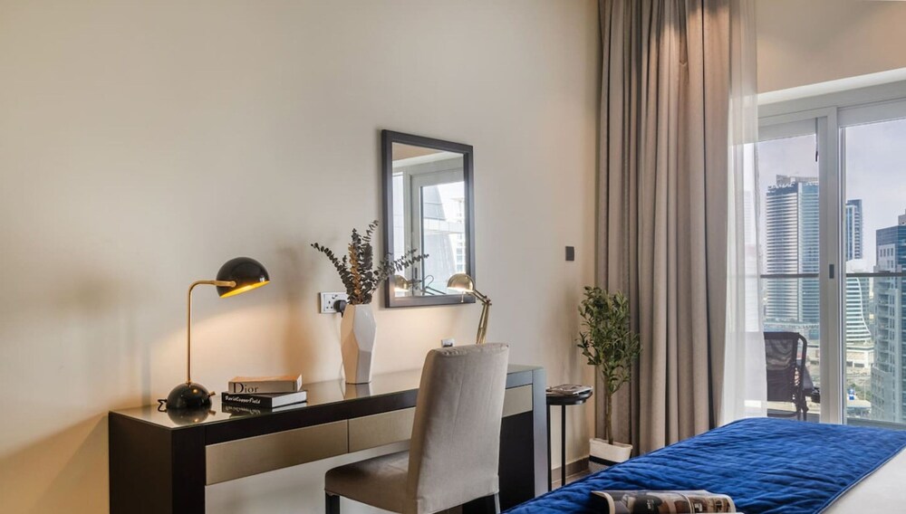 Lux 1BR Business Bay Close to Top Attractions