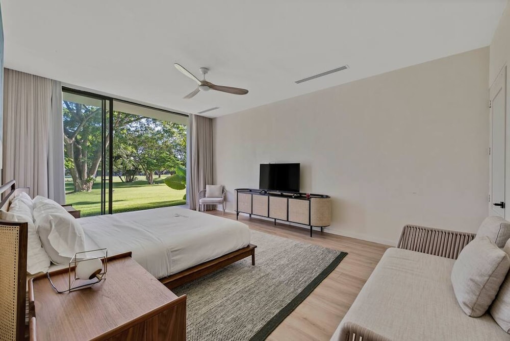 Casa Cana Luxury Tropical Villa in Casa de Campo