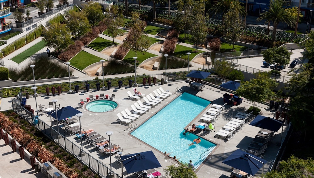 Global Luxury Suites at Marina Del Rey