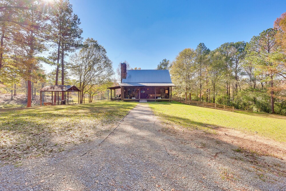 Cabin w/ Catch & Release Pond in Hueytown!