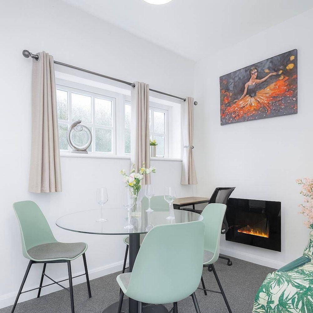 2 Bedroom Appartment