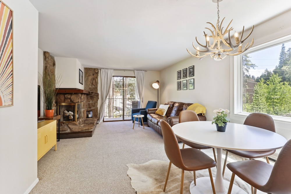 Colorado Condo ~ 3 Mi to Winter Park Resort!