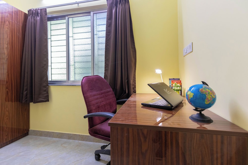 City Haven by Jadecaps Nr. Belle Vue Hsp 3bhk